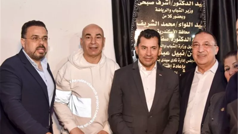 محافظ الإسكندرية يتبرع بـ 2 مليون جنيه لملعب نادي سيدي بشر
