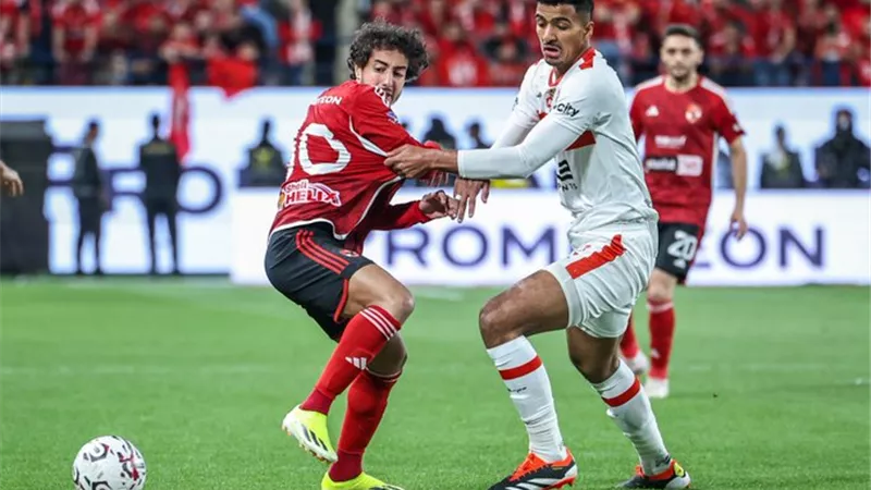 حسن المستكاوي يوضح أسباب تفوق الأهلي على الزمالك .. شاهد