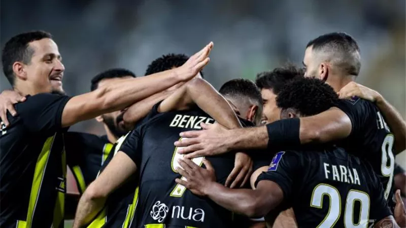اتحاد جدة يهزم الوحدة بثنائية ويتأهل لنهائى كأس السوبر السعودى