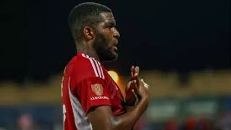 كهربا وموديست يقودان هجوم الاهلى امام إنبى