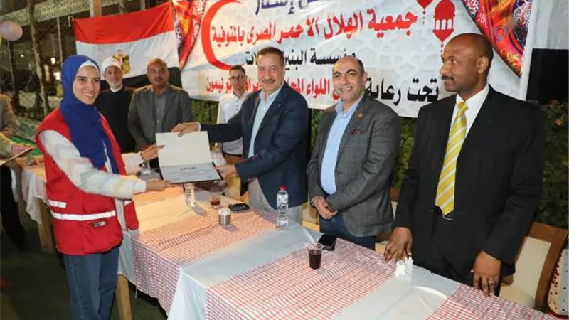 أبو ليمون يشارك الأيتام حفل الإفطار لمؤسسات تربية البنين والبنات