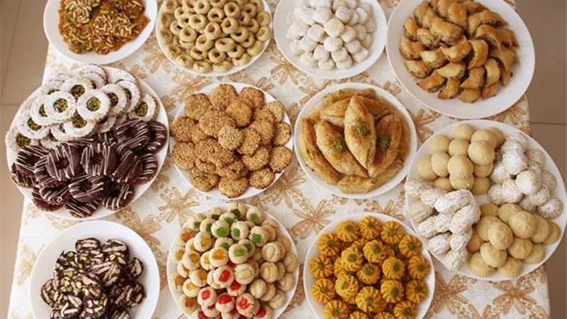 5 أضرار محتملة عند تناول الحلويات بكثرة في العيد على الصحة