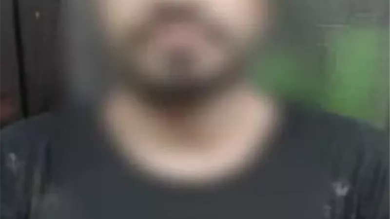 عاطل ينهي حياة مواطن ويصيب أخر بسبب ركن 