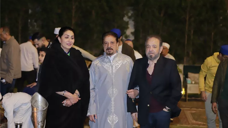 وفاء عامر تودع رمضان بحفلاً دينيًا مع الطريقة الجازولية بمنزلها