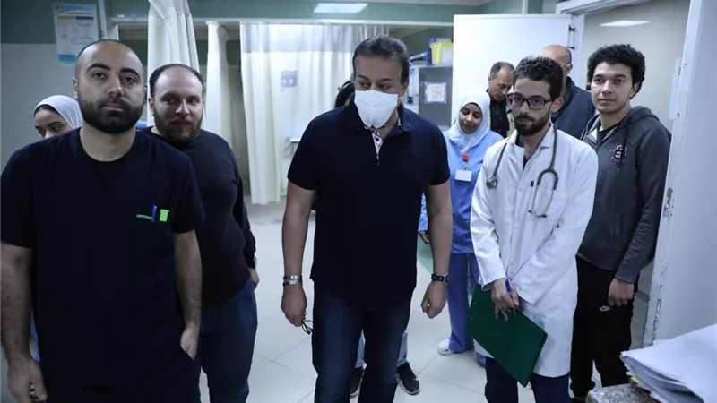 وزير الصحة يتفقد مستشفى ٦ أكتوبر للتأمين الصحي بالدقي