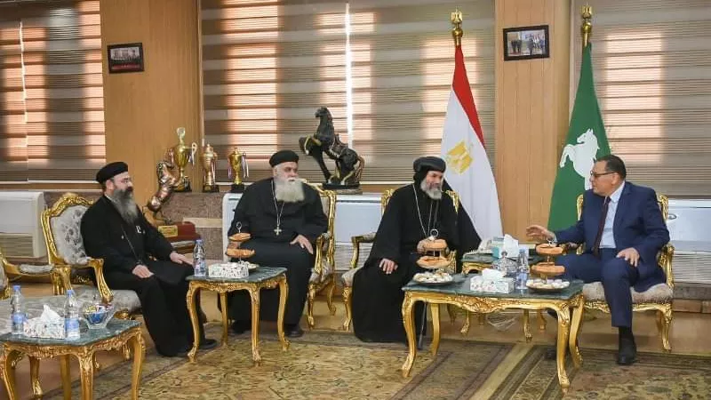 أساقف الزقازيق ومنيا القمح وفاقوس والعاشروميت غمريهنئون المحافظ بالعيد