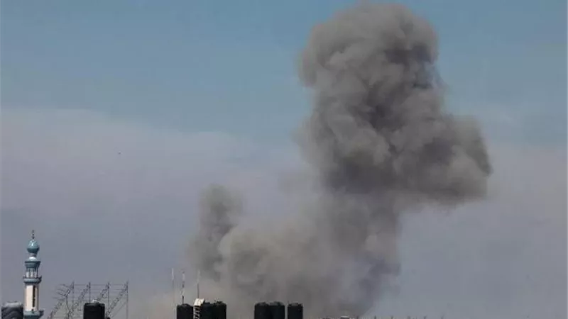 مقتل 3 من أبناء إسماعيل هنية في غارة إسرائيلية