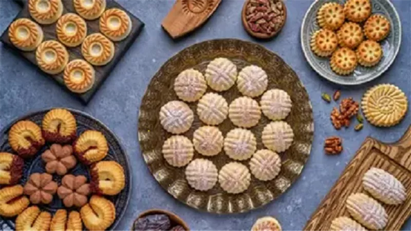 مع تناول حلويات العيد .. كيف تحافظ على رشاقة جسمك