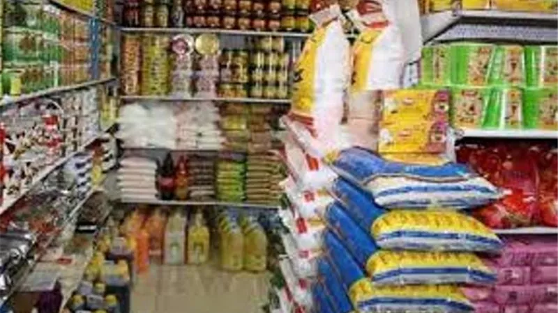 التموين:مخازن الجملة توفر السلع الأساسية لمنافذ الصرف خلال العيد