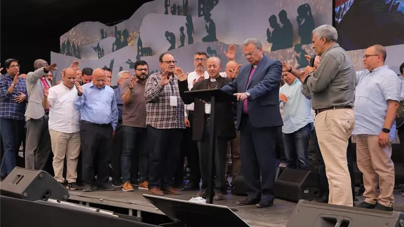 رئيس الإنجيلية يشارك في مؤتمر الصلاة ببيت 