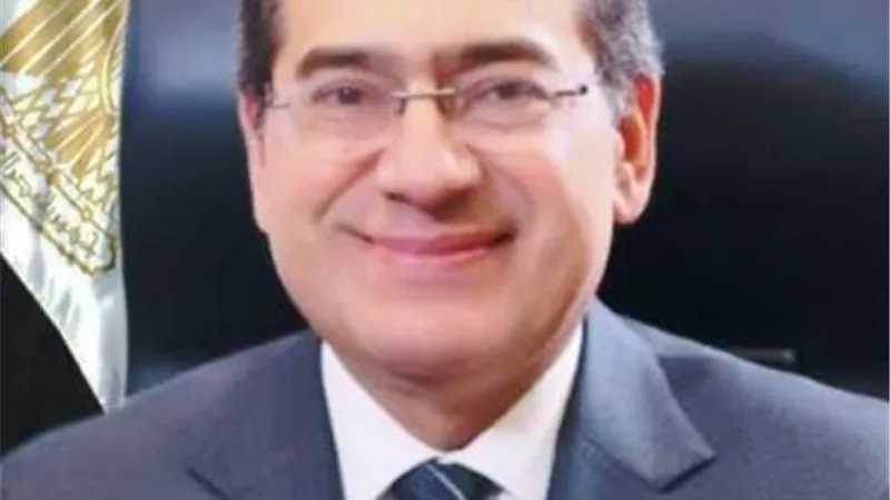 الملا:مركزالتميزللتحول الطاقي..صرح بترولى استراتيجى يخدم أهداف التنمية