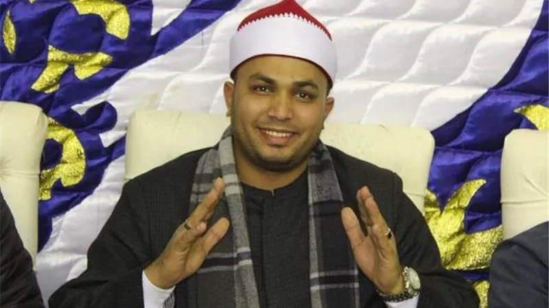 سمحان.. حفظ القران وعاش في جلباب القراء ويطالب بعودة الكتاتيب