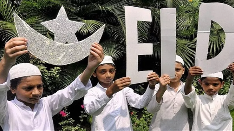 ما الفرق بين تكبيرات عيد الفطر والاضحي