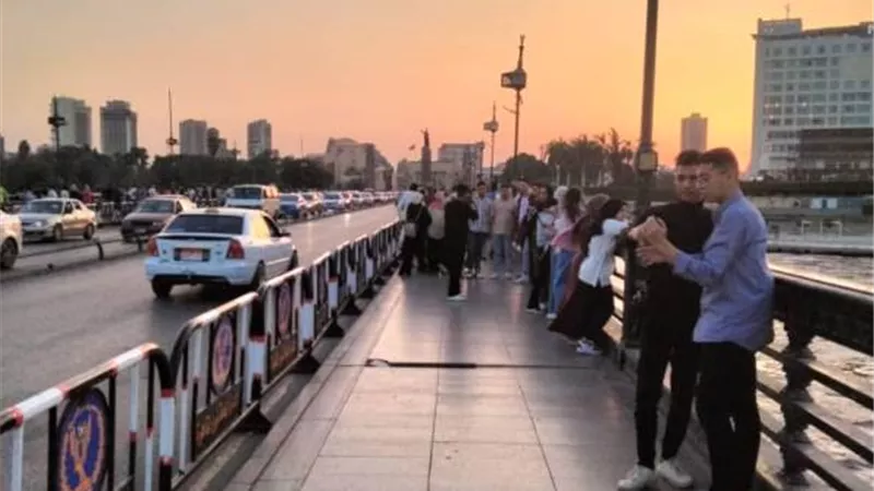 ازدحام وكثافة مرورية ثالث أيام العيد والداخلية منتهى اليقظة