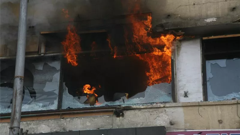 وفاة مسن وطفلة في حريق شقتين بالسلام وأبو النمرس