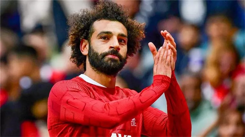 ليفربول ينتظر قرار محمد صلاح بالتجديد أو الرحيل بالميركاتو الصيفي