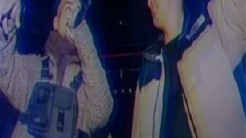 عنبة ومسلم