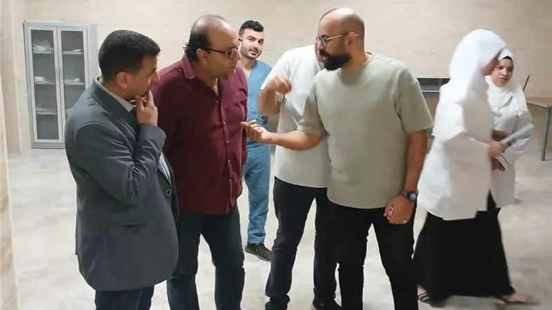 متابعة الإنضباط الإداري بمستشفيات قنا خلال اجازة العيد