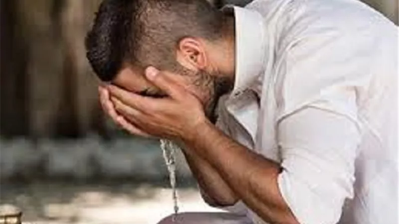 حكم صلاة ركعتين بعد الوضوء وصحة القول انه يزيد العمر