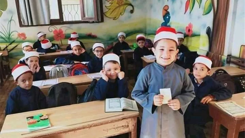 وسائل تعليمية حديثة للأطفال بالمعرض الأول لمنطقة الاقصر الازهرية