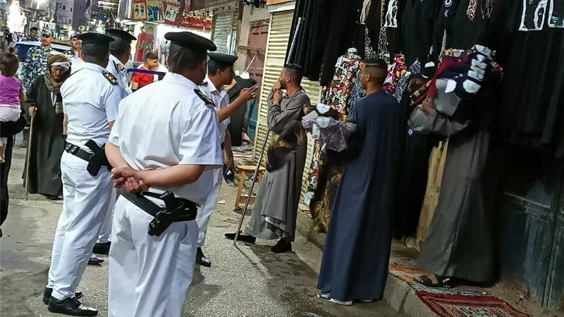 ١١٧ محضر وإزالة إدارية فى حملة مرافق بالأقصر
