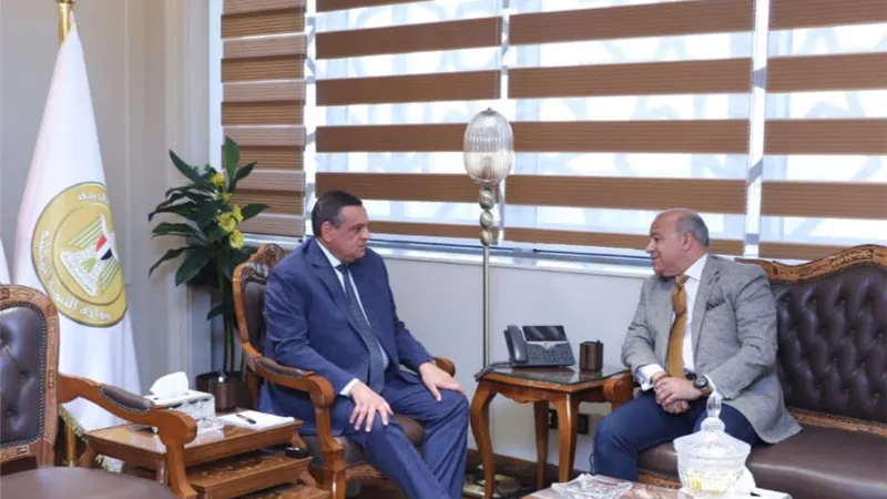 وزير التنمية المحلية يتابع إنشاء المناطق اللوجستية للمنتجات الغذائية بالمحافظات