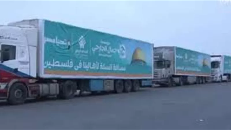 34 شاحنة مساعدات من صناع الحياة ضمن القافلة السادسة للتحالف الوطنى إلى الأشقاء فى غزة