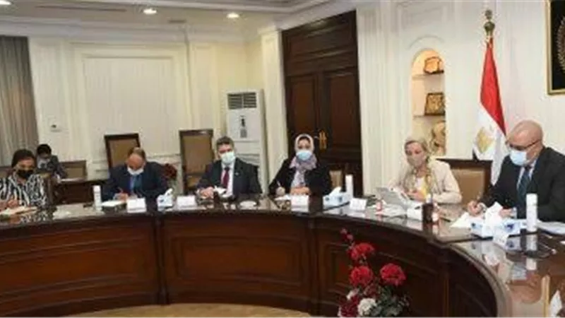 وزيرا الإسكان والبيئة يحددا الشروط البيئية لإدارة