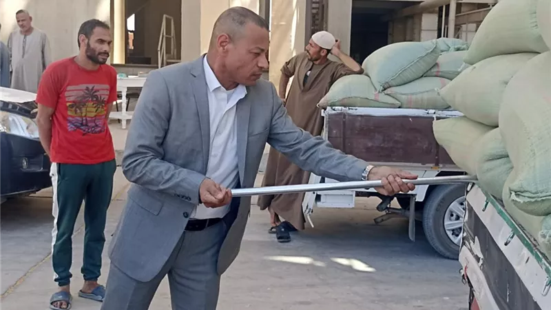 توريد ١٢٠ طن قمح بأسيوط منذ بداية التوريد