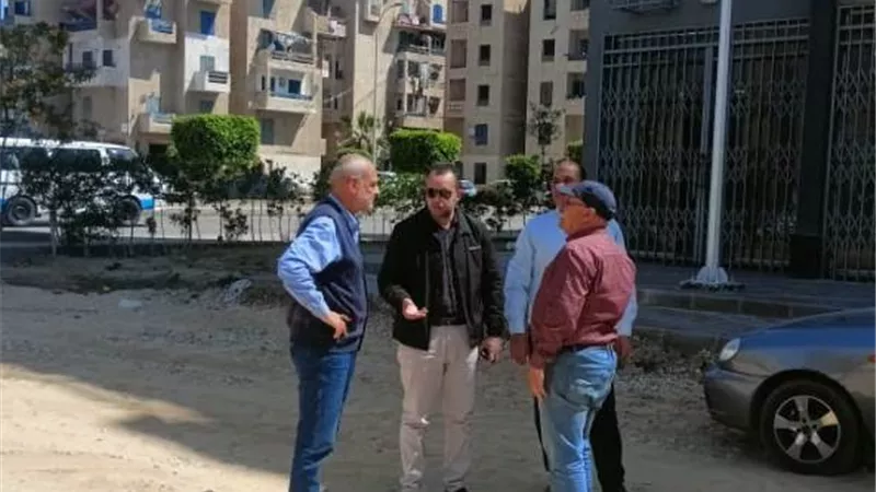 رئيس جهاز مدينة دمياط الجديدة يتفقد أهم المشروعات السكنية.. صور