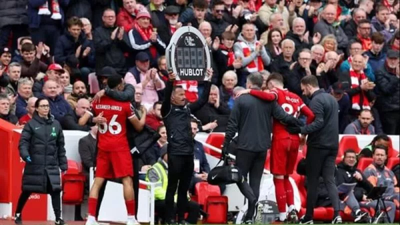 برادلي يغيب عن صفوف ليفربول أمام أتالانتا في إياب دوري الأبطال