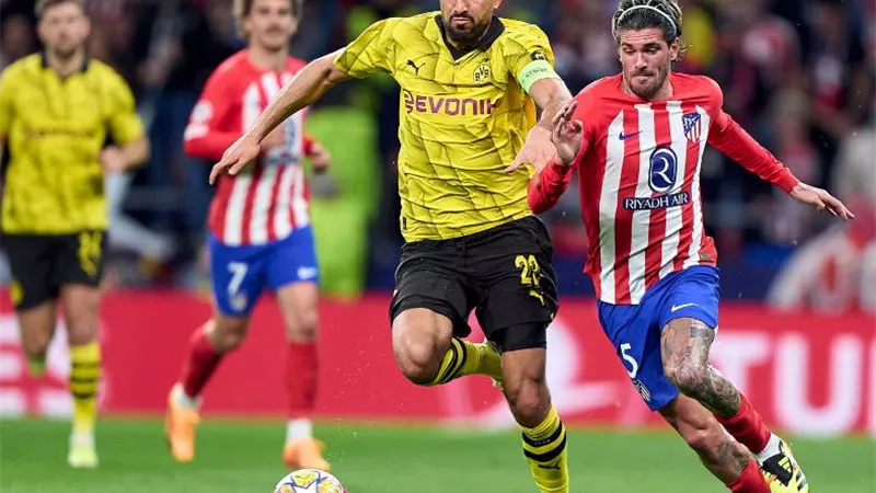 التشكيل الرسمى لمواجهة دورتموند وأتلتيكو في دوري أبطال أوروبا