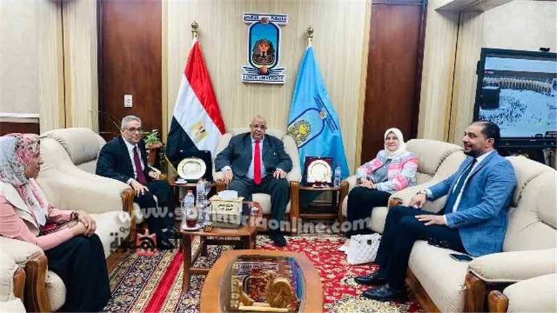 الاجتماع الأول لإتفاق التعاون بين تجارة أسيوط والمدمج بالأقصر