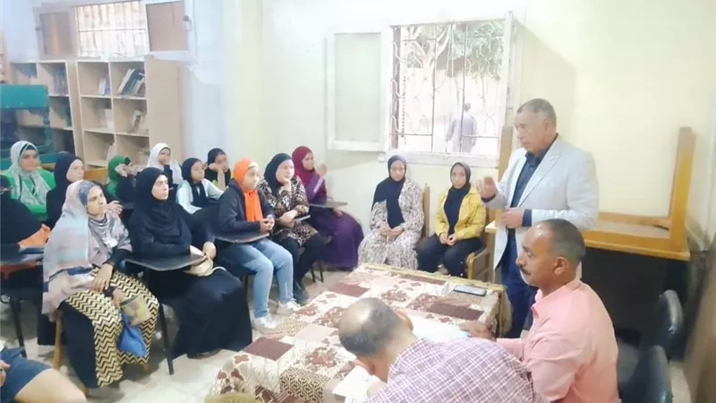 ندوة عن أخطار الهجرة غير الشرعية بادارة تنمية الشباب بالمنيا