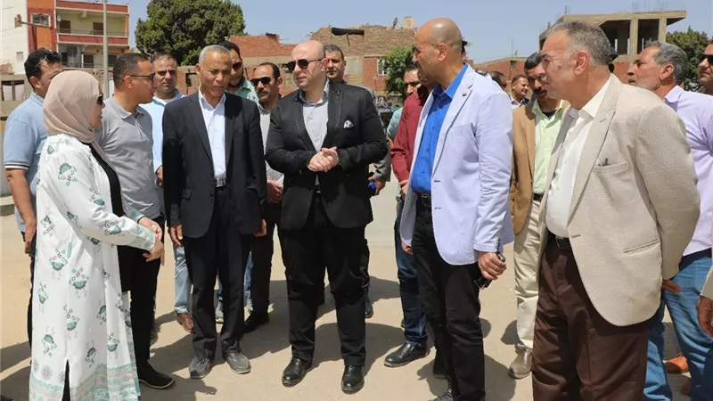 محافظ بني سويف يتفقد أعمال مشروع كوبري أشمنت بناصر