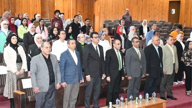 ألسن القناة تعقد مؤتمرها الطلابي البحثي السابع.صور