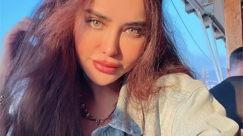 رانيا ملاح تلفت الأنظار بملامح هادئة فى أحدث إطلالتها