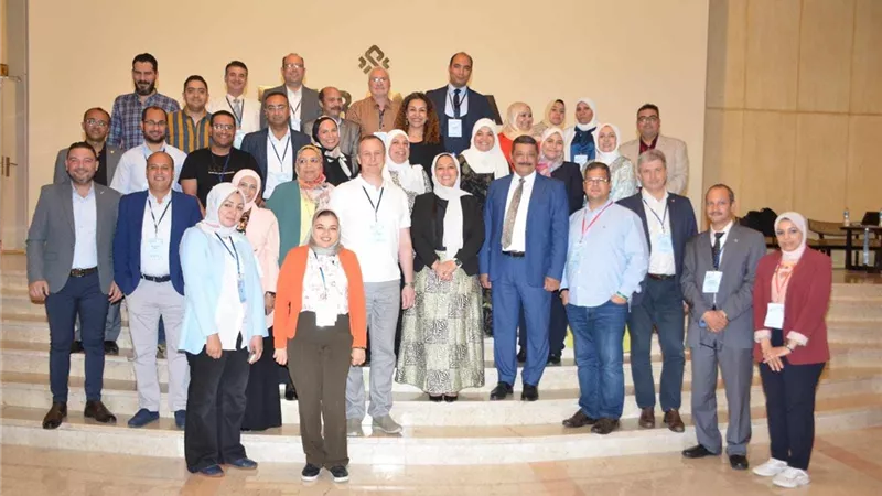 إنشاء منتدى للعلماء لعرض إنجازاتهم..البحث العلمى تكشف