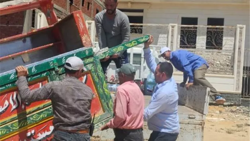 جهاز مدينة بدر ينفذ حملة لإزالة الإشغالات وعربات الطعام.. بالصور