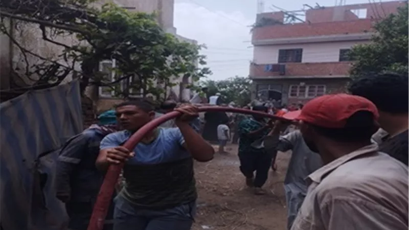 انقاذ قرية أبخاص من كارثة..اخماد حريق منزل بائع أسطوانات بوتجاز