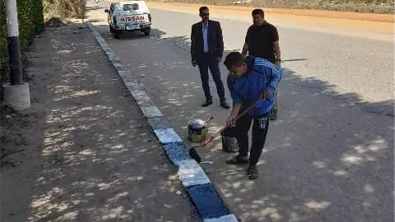 تكثيف أعمال النظافة ودهان البلدورات بمدن الشرقية