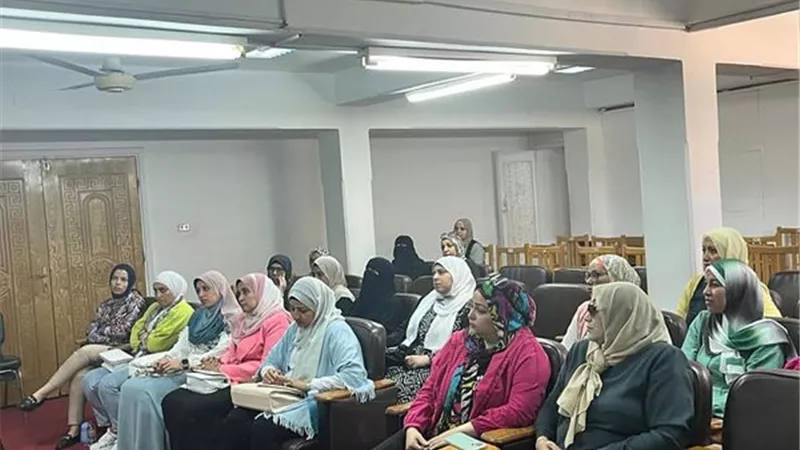 24 متدرب في برنامج العلاج الطبيعي ومشاكل العظام بجامعة القناة