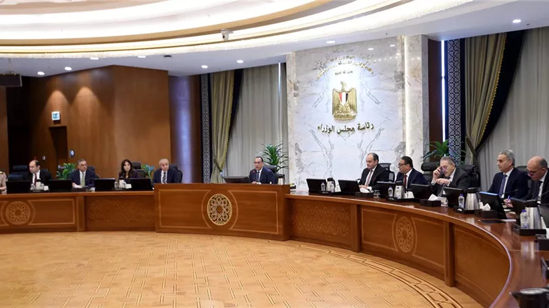 رئيس الوزراء: جميع السلع في انخفاض بنحو 22%.. والرئيسية تتجاوز 25%