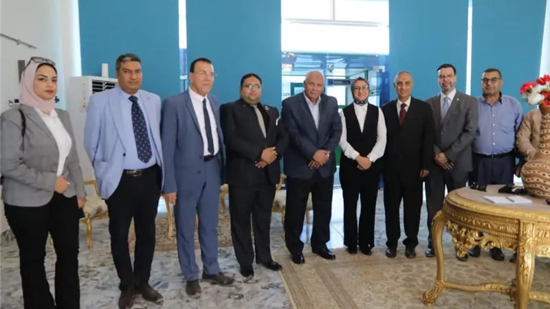 محافظ الوادي الجديد يبحث إنشاء اكبر مصنع انتاج أخشاب mdf