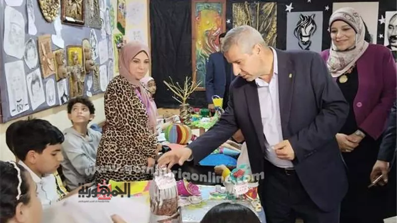 مدير تعليم دمياط يشهد ورش عمل الأنشطة الطلابية بمدارس ميت أبوغالب
