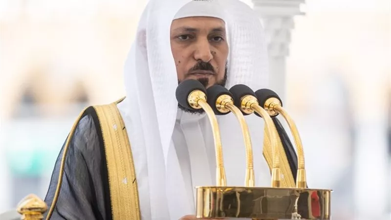 المعيقلي في خطبة الجمعة : عبادة الله حق واجب له على عباده