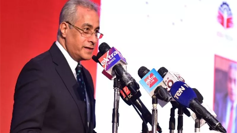 رفع الحد الأدني لأجور عمال القطاع الخاص لـ 6000 جنيه.. ابرز حصاد وزارة العمل x اسبوع