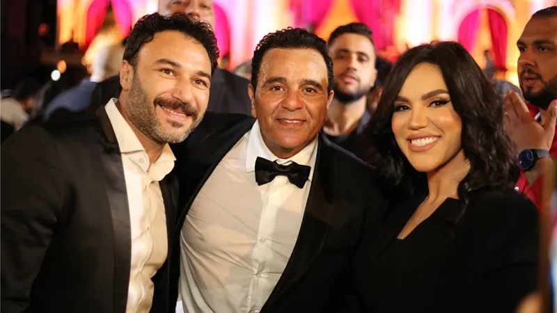 مي فاروق ومحمد العمروسي يحضران حفل زفاف نجل محمد فؤاد