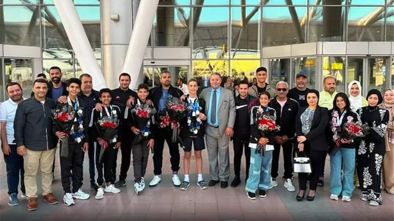 استقبال بعثه سباحة الزعانف بنادى بورفؤاد بعد تحقيقها 7 ميداليات