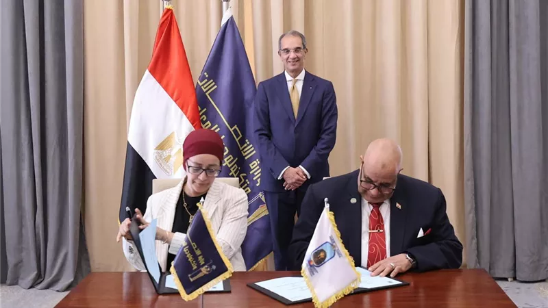 الاتصالات :إنشاء مركز إبداع مصر الرقمية لتنمية المهارات الرقمية لشباب الاقصر